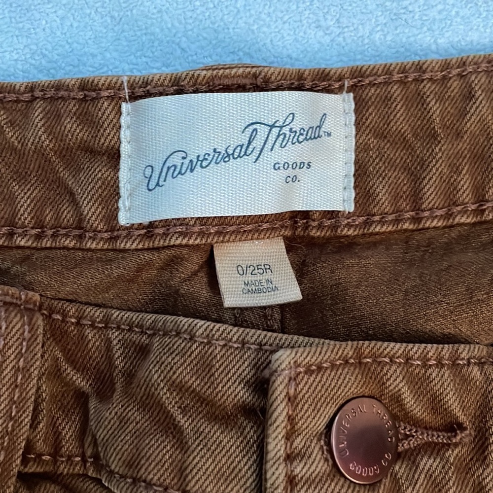 Universal Thread shorts - Picture 3 of 3